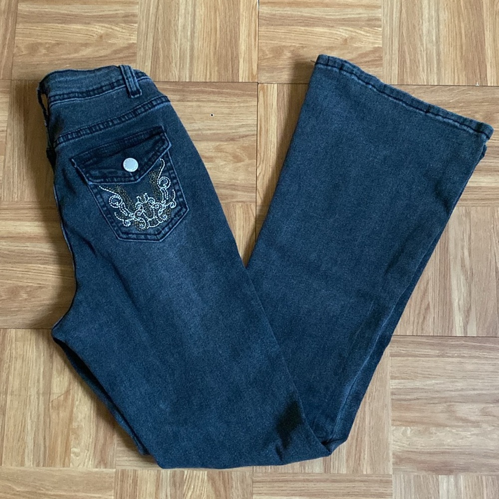 black high waisted flare jeans (pocket detailing)